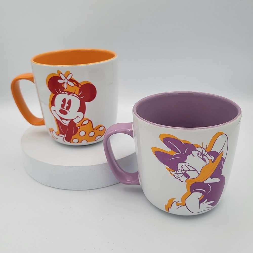 Disney Minnie Mouse & Daisy Authentic  16 Oz Mugs.